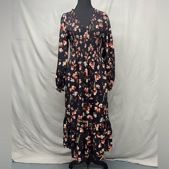 Old Navy Dresses & Skirts - Old Navy Black Floral Long Sleeve Dress Medium NWT